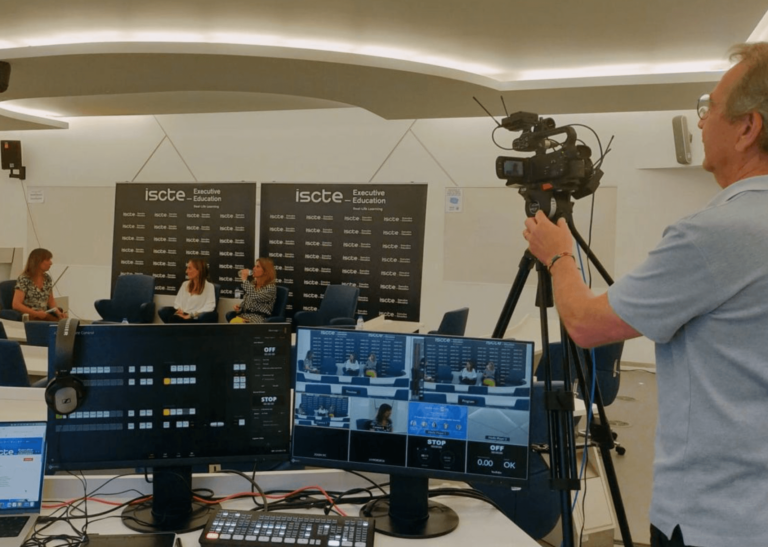 Media e Organizações Sociais